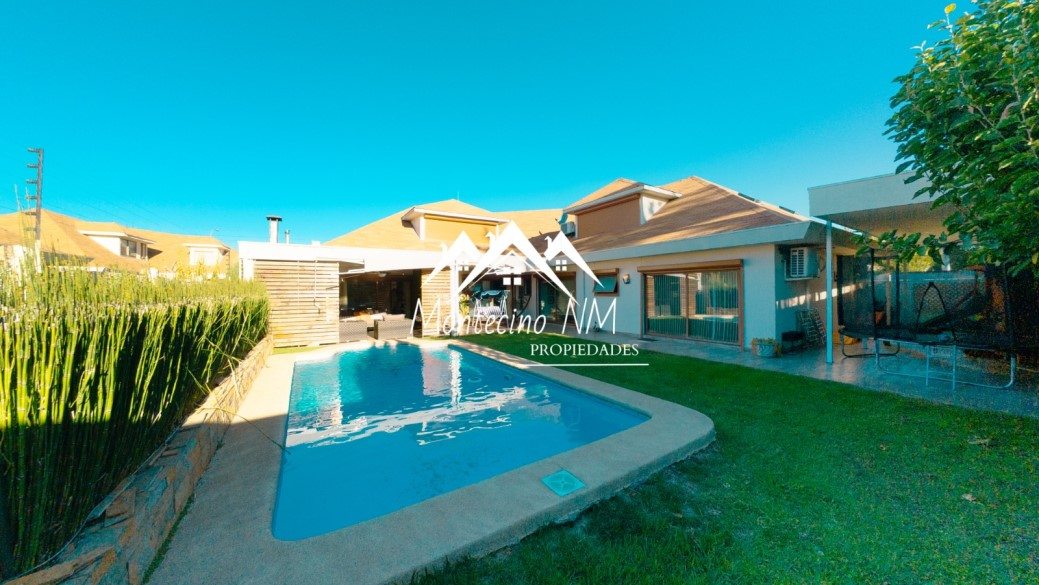 Casa en Venta en Chillán, Vende casa en condominio sector jardin del este