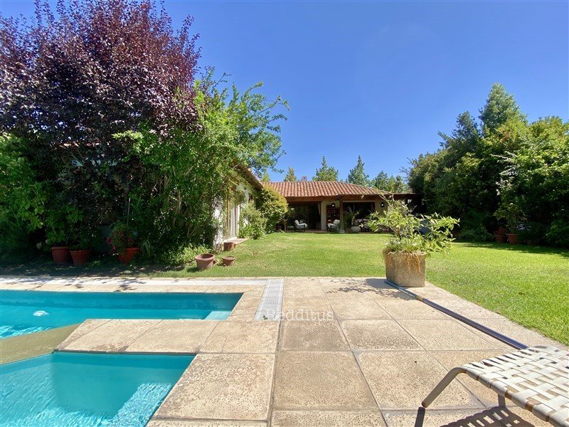 Casa en Venta en Colina, Condominio Las Flores