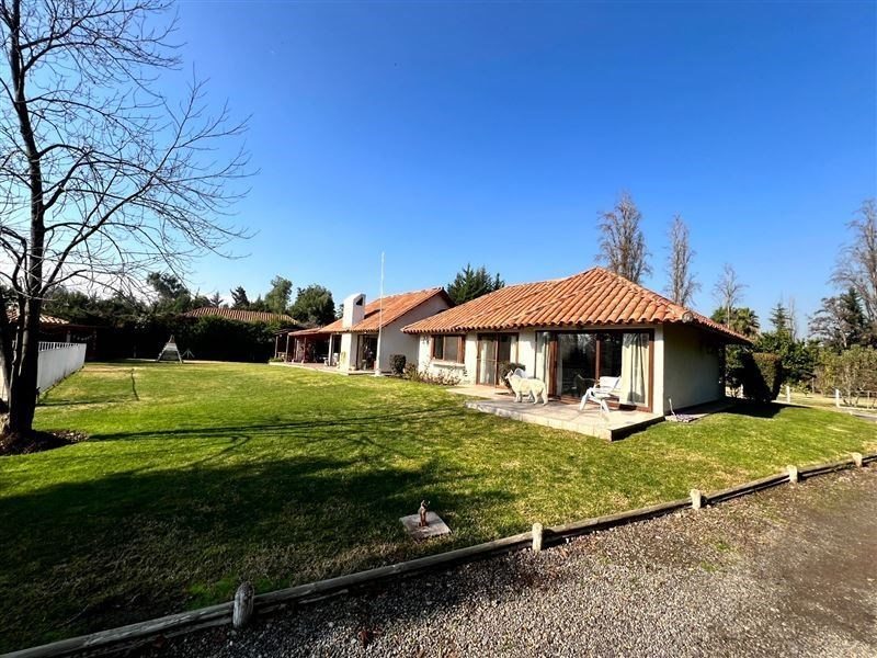 Casa en Venta en Colina, Exclusivo condominio en Chicureo, Condominio Monte Piedra