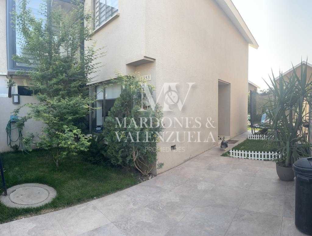 Casa en Venta en Colina, Para inversión, casa en Estancia Liray (174061)