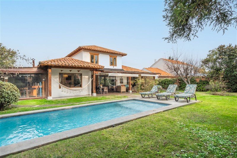 Casa en Venta en Colina, Condominio Las Flores