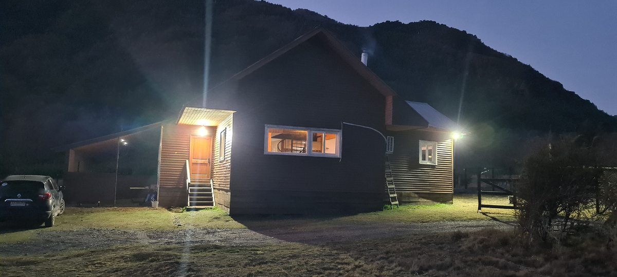 Casa Mendia atardecer