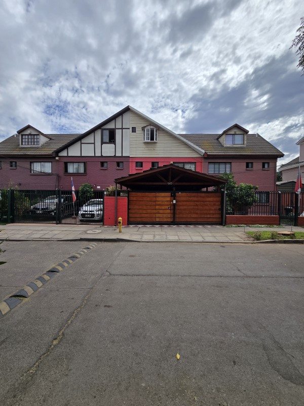 Casa en Venta en Estación Central, Metro pajaritos