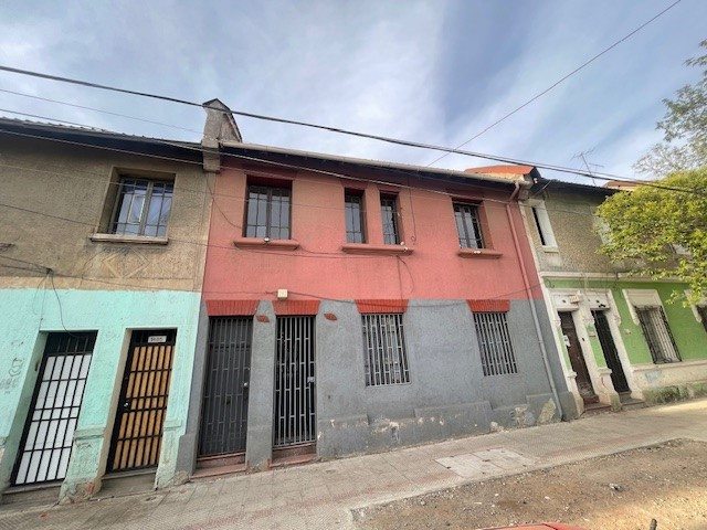 Casa en Venta en Independencia, Por calle artesanos