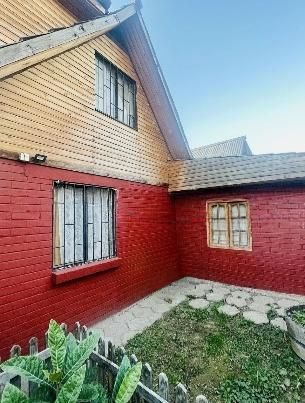 Casa en Venta en La Florida, Las Camelias 1715, La Florida, Santiago Metropolitan Region 8240000, Chile