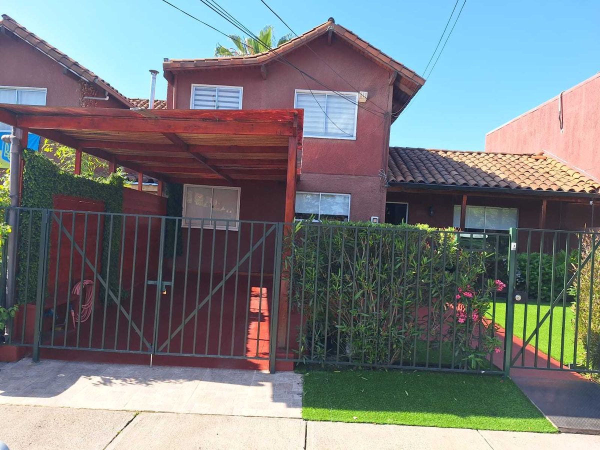 Casa en Venta en La Florida, En Barrio Seguro, cerca a UCSH Lo Cañas (177045)