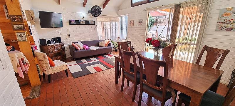 Casa en Venta en La Florida, Excelente casa 5d/4b con 3+ estacionamientos.