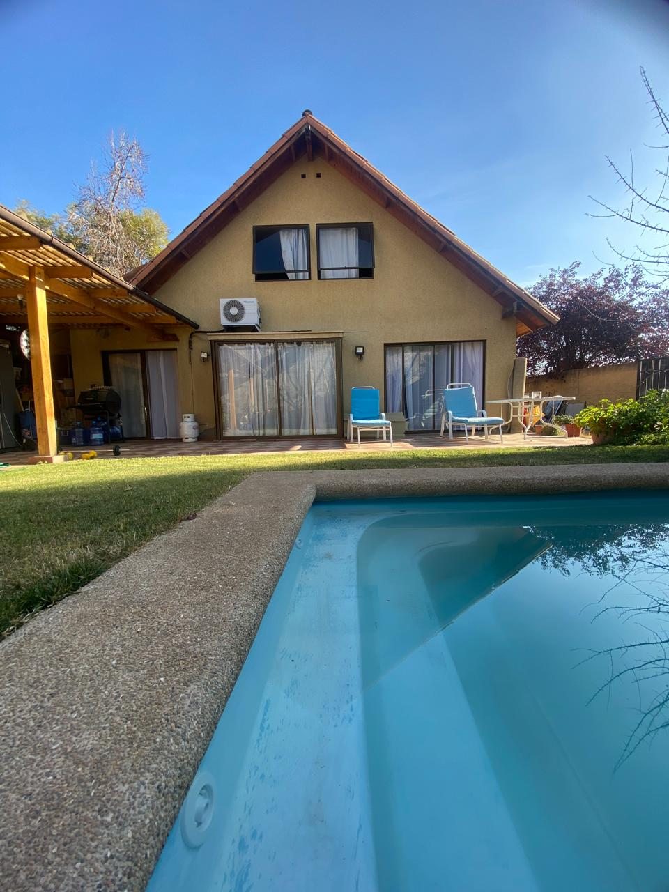 Casa en Venta en La Florida, El Coihue de Chiloé, La Florida, Región Metropolitana de Santiago 8240000, Chile