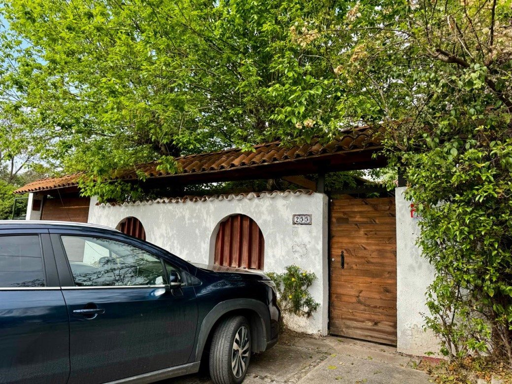 Casa en Venta en La Reina, Casa de 166 m2 5d 4b y 732 de terreno