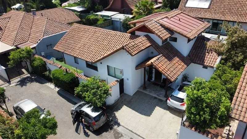 Casa en Venta en La Reina, Casa En Venta 5 Dorm, 4 Baños y Piscina La Reina (175671)