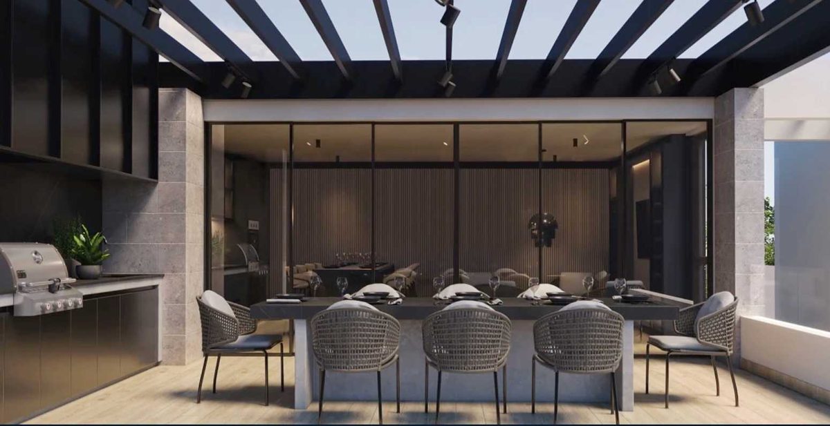 Casa en Venta en Las Condes, Vivienda Luminosa en Entorno Tranquilo (170742)