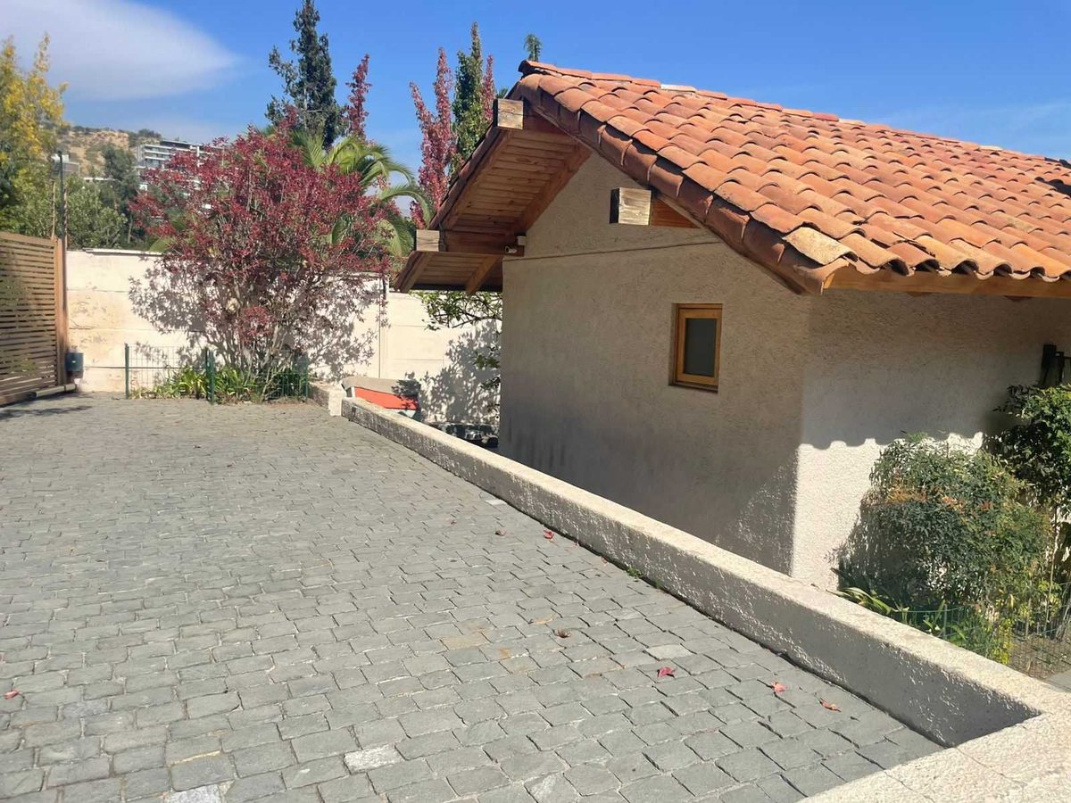 Casa en Venta en Las Condes, Hermosa casa en quinchamalí (162599)
