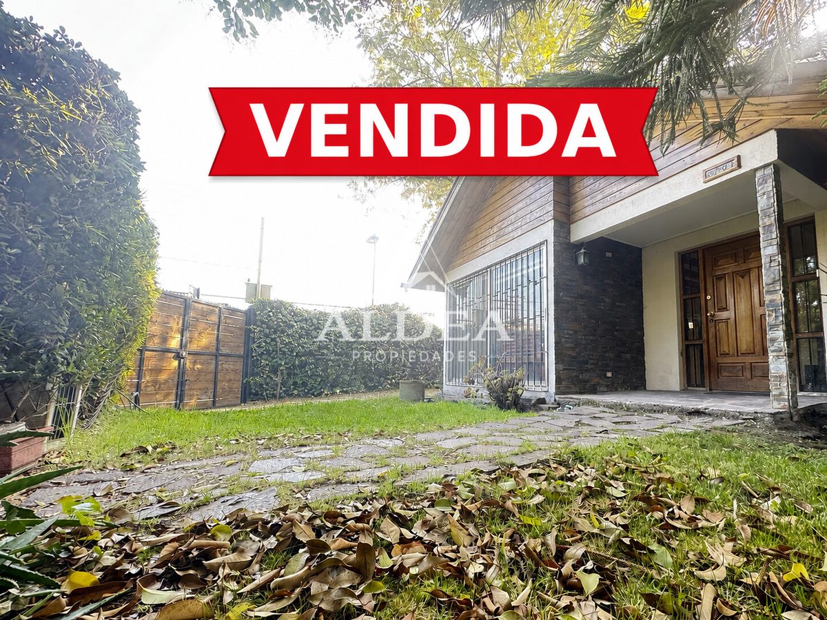 Casa en Venta en Las Condes, Roberto Guzman