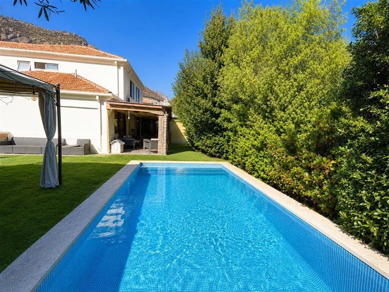 Casa en Venta en Las Condes, San Carlos de Apoquindo/ Carlos Peña Otaegui