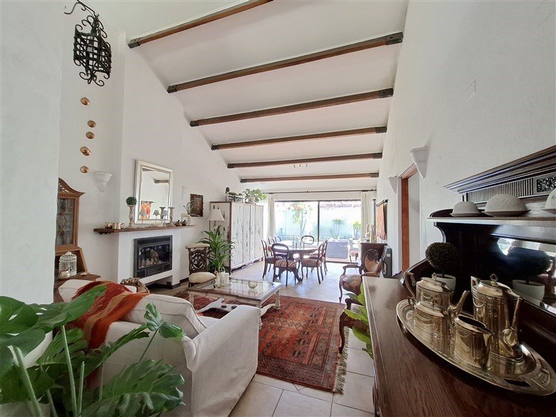 Casa en Venta en Las Condes, AP535 C. El Alba 6D 5B, 210 m2 en 479 de terr. piscina