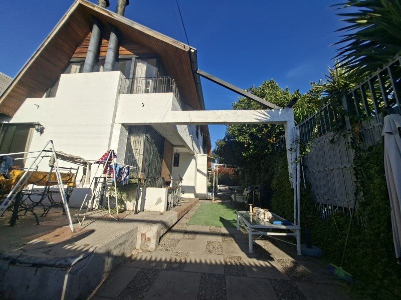 Casa en Venta en Las Condes, Calle mardoñal/calle rosario rosales