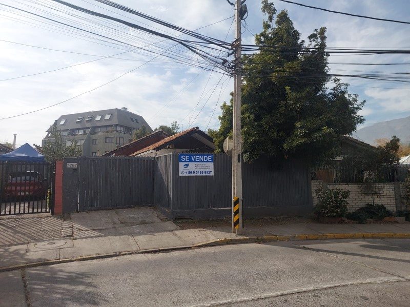 Casa en Venta en Las Condes, Cercana a metro los dominicos y av apoquindo