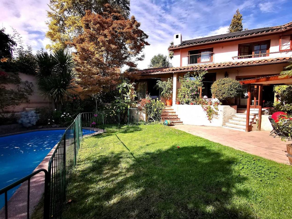 Casa en Venta en Las Condes, Amplia y luminosa casa en venta//las condes (74604)