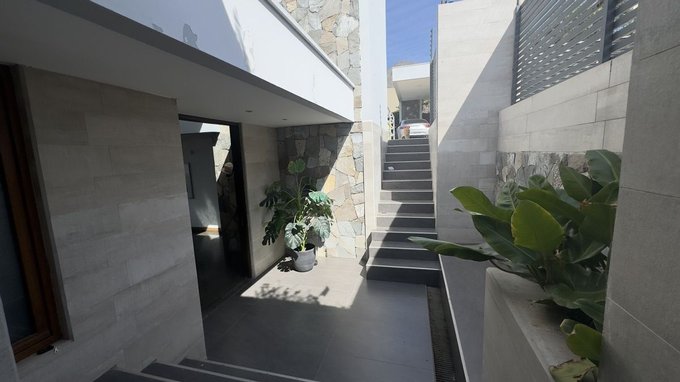 Acceso de entrada