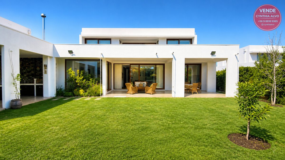 Casa en Venta en Lo Barnechea, Av. La Dehesa / Bernardo Larraín
