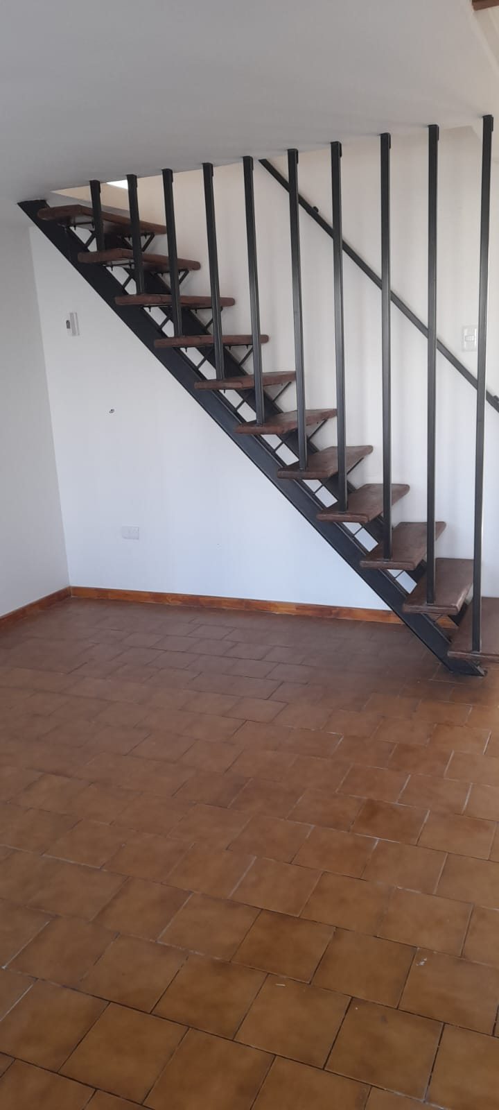 living 5x4 m aprox