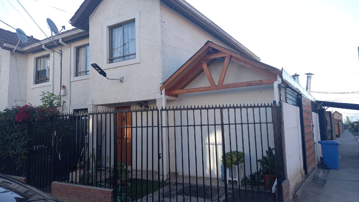Casa en Venta en Maipú, Pasaje Virgen De Guadalupe 3, Maipú, Región Metropolitana de Santiago 9250000, Chile