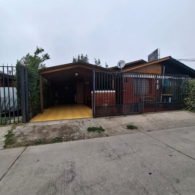 Casa en Venta en Maipú, Pasaje José María Olivares, Maipú, Región Metropolitana de Santiago 9250000, Chile