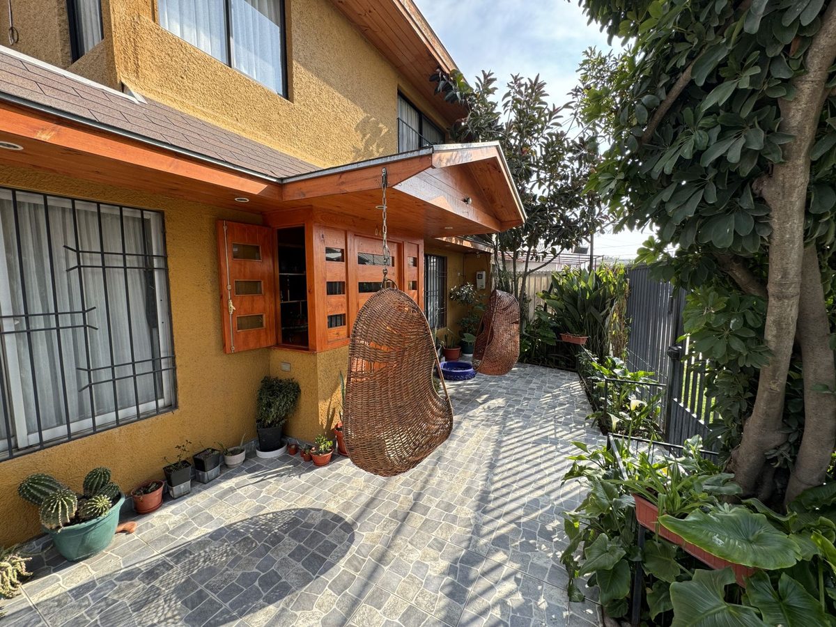 Casa en Venta en Maipú, René Olivares Becerra con Pje. Punta de Plata