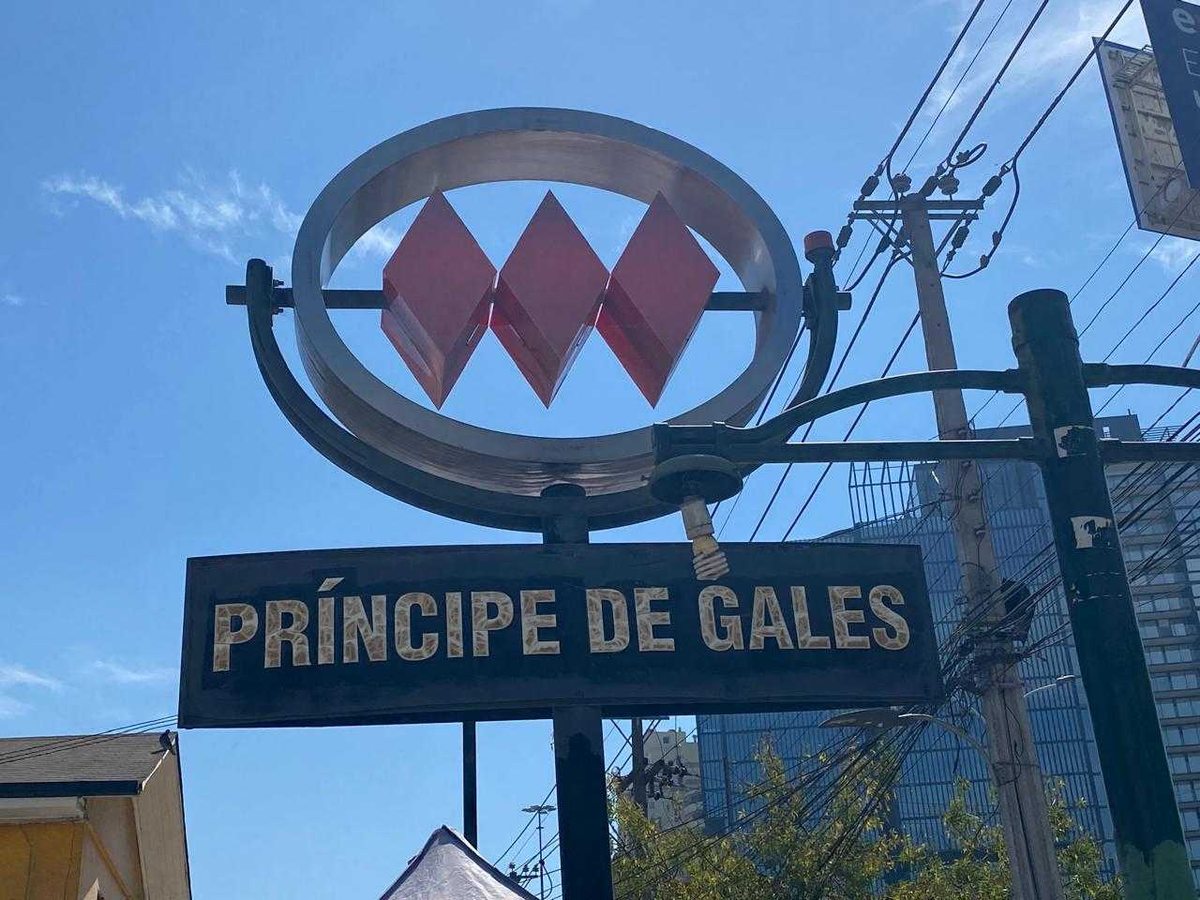 Casa en Venta en Ñuñoa, Metro Príncipe de Gales / amplia y luminosa (181174)