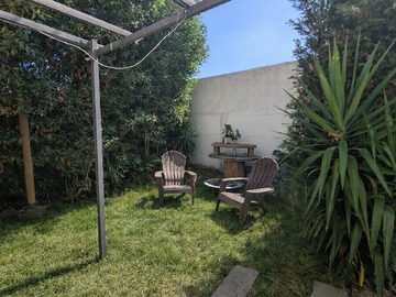 05.- Patio frontal.