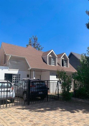 Casa en Venta en Peñalolén, Casa en venta en peñalolén