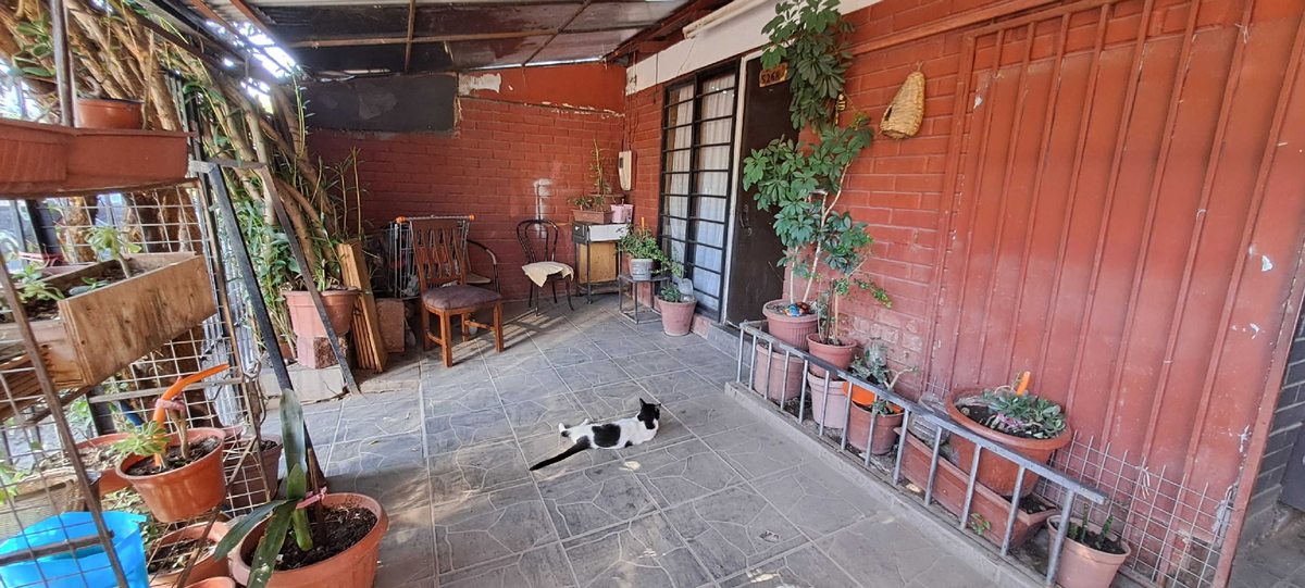 Casa en Venta en Peñalolén, Casa 4 dorm. 2 baños. Estc/venta contado (77628)