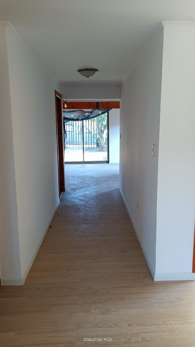 vVista pasillo hacia entrada