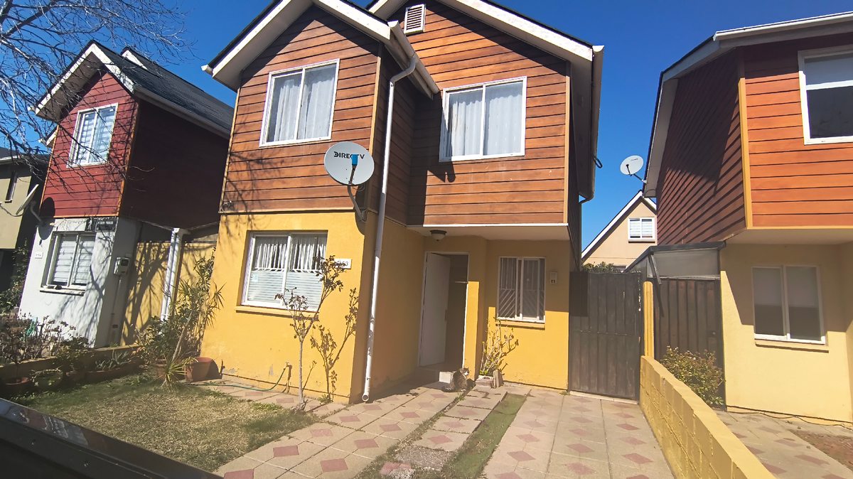 Se Vende Bella Casa Jardines de las Vizcachas, Puente Alto