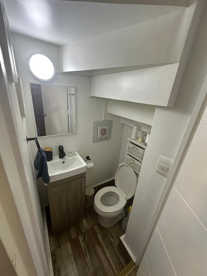 Baño visita