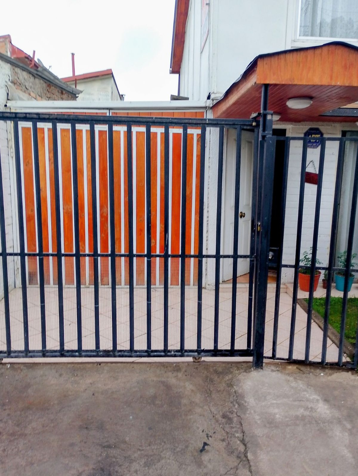 Casa en Venta en San Bernardo, Pasaje Zarapitos, San Bernardo, Región Metropolitana de Santiago 8050000, Chile