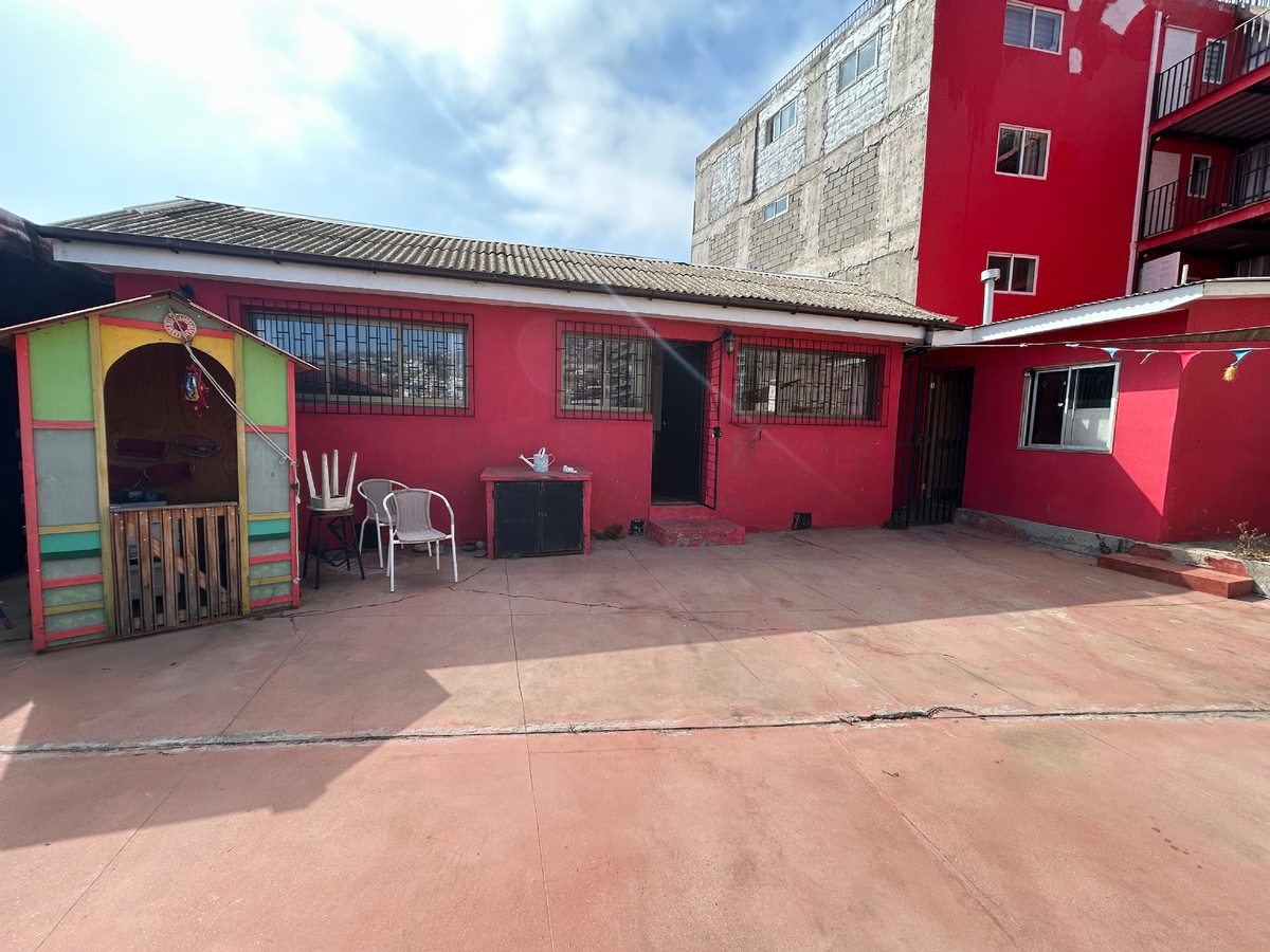 Se Vende Casa en Calle Hector Calvo, Cerro Bellavista, Valparaiso