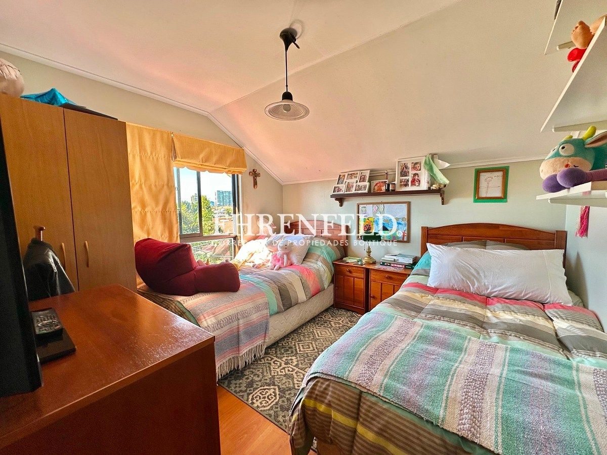 Dormitorio 2, segundo piso.