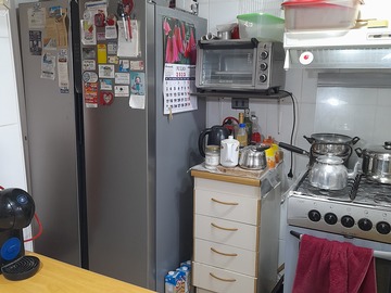 Cocina con cerámica de pared a pared