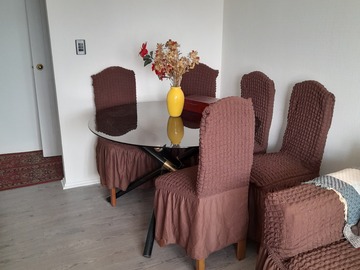 Comedor con piso flotante