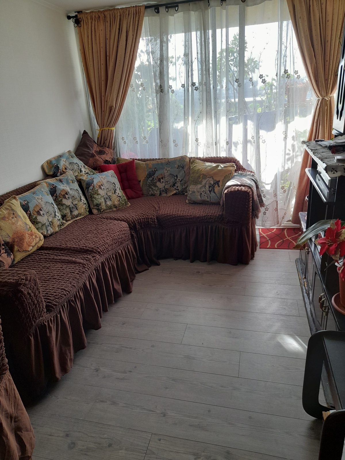 Living con piso flotante