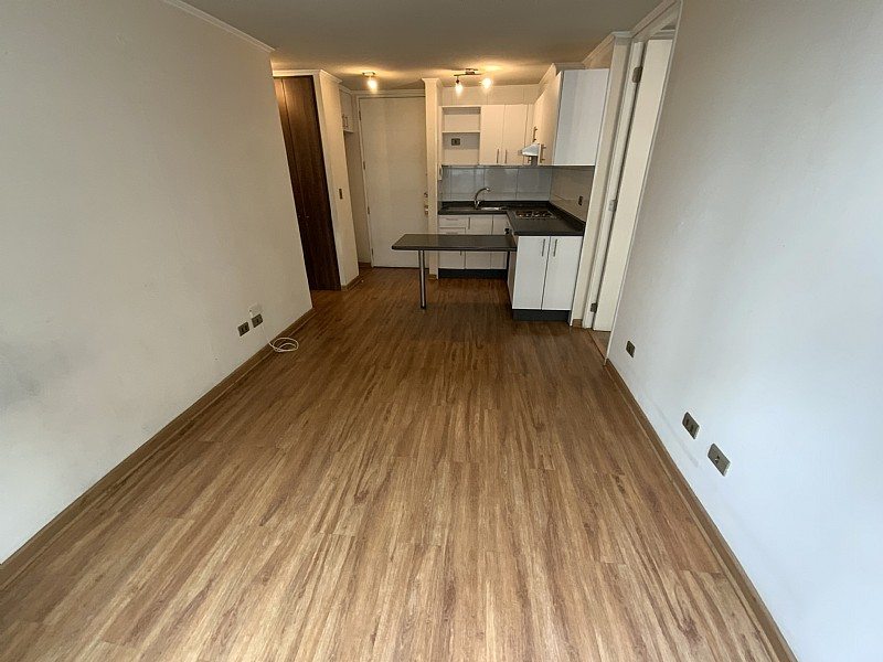 Departamento en Venta en Estación Central, Metro ecuador, clinica red salud, hospital del profesor