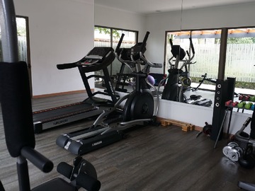 Gimnasio equipado