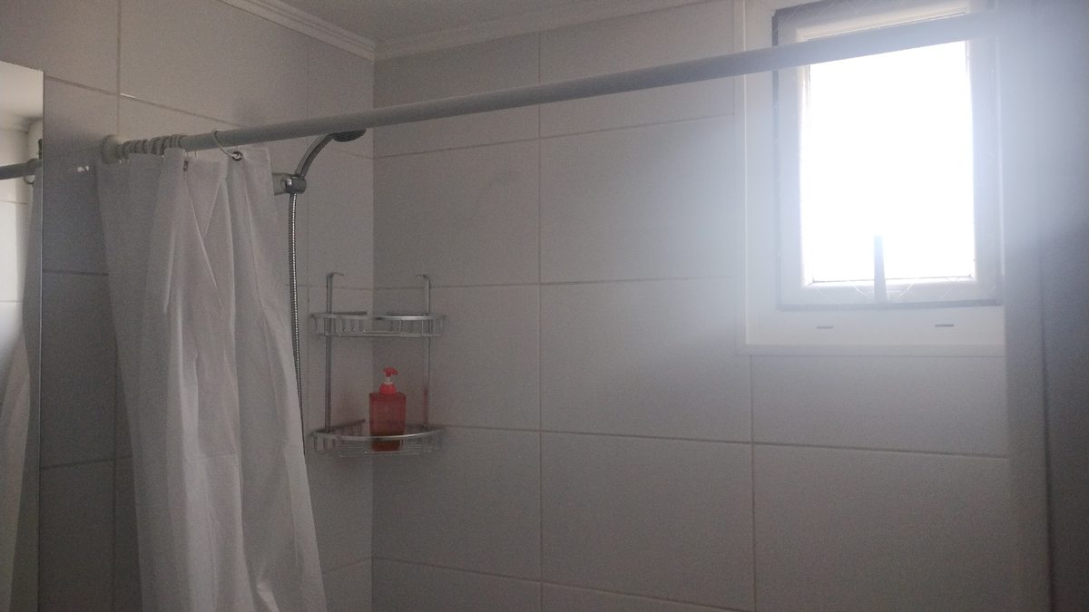 ventana baño, luz natural