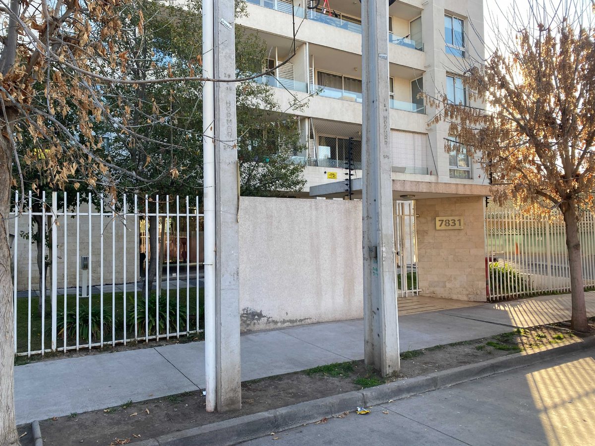 Departamento en Venta en La Florida, Amplio Departamento con Vistas Despejadas (174688)