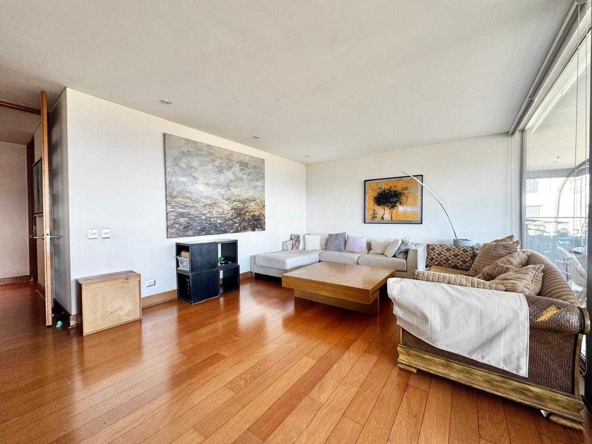 Departamento en Venta en Las Condes, Vista Panorámica Desde Acogedor Hogar (174785)