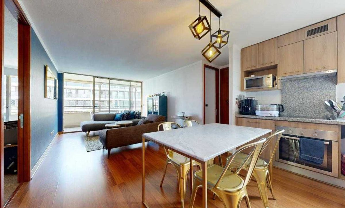Departamento en Venta en Las Condes, Orientacion Norte // 3 Estacionamientos (91866)