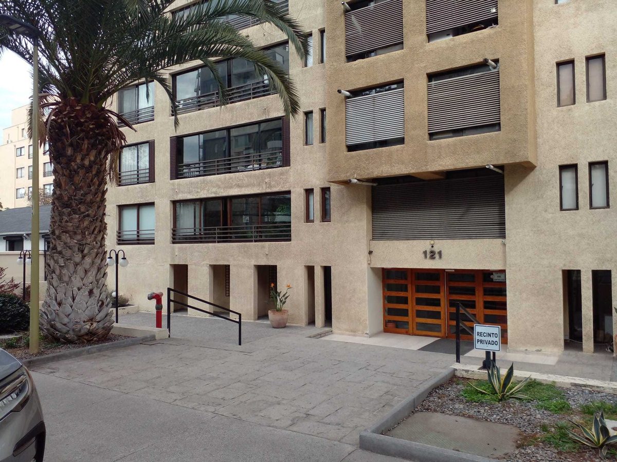 Departamento en Venta en Las Condes, Cómodo Departamento en Excelente Ubicación (176146)