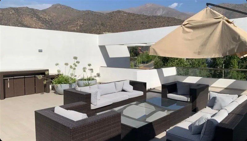 Departamento en Venta en Las Condes, Increíble departamento duplex con amplias terrazas en sector de alta plusvalía