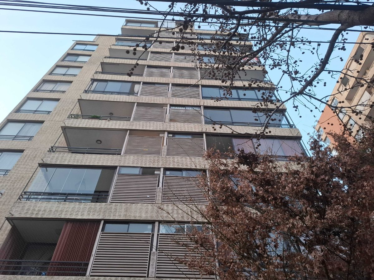 Departamento en Venta en Las Condes, Fontana Rosa - Lindo Departamento Semiamoblado (176300)